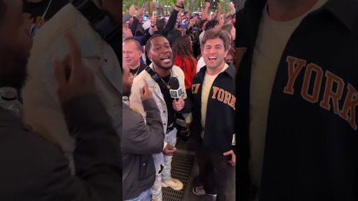 Knicks Fans Going CRAZY Right now!