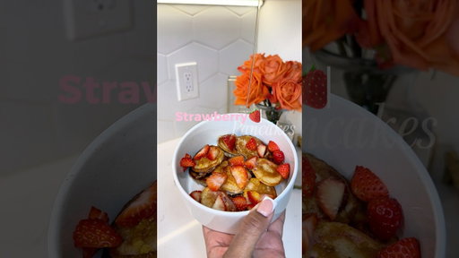 Healthy Strawberry Mini Pancakes 🍓 #healthybreakfastrecipe
