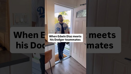 When Edwin Diaz meets his Dodger teammates #mlb #baseball