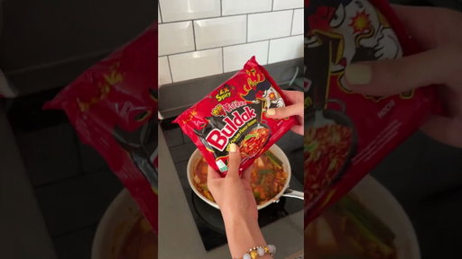 was desperately craving spicy food 🔥 #eveningroutine #5to9 #9to5 #selfcare #selfcareroutine