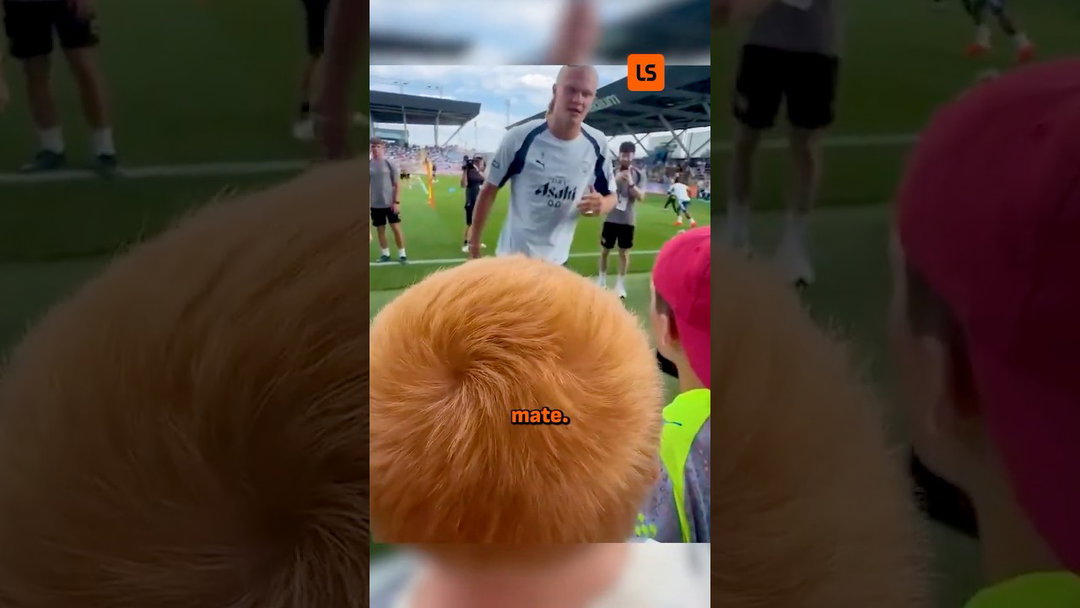 Haaland Gives The Most Haaland Response Ever To A Young Fan 😆