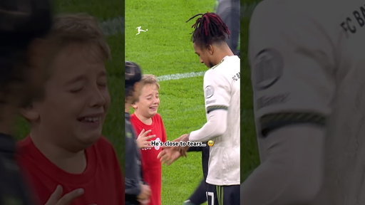 Olise made a young fans day! 🥹