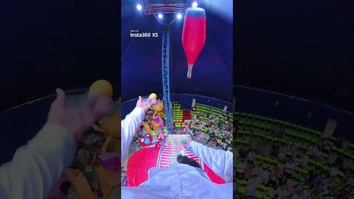 POV from the acrobat🤸‍♂️ I‘m sweating just watching this! 🥵 | Insta360 X5