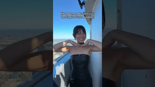 KPop Demon Hunters have a SURPRISE GUEST at the #empirestatebuilding  #kpopdemonhunters  #kpop