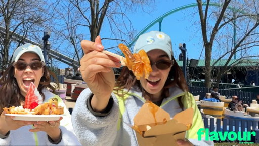 I Found the BEST Carnival Food at Canada’s Wonderland 🍟🥨🍁