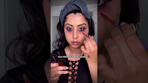 Easy vampire makeup #halloween #halloweencostume #halloweenmakeup #vampire #makeuptutorial