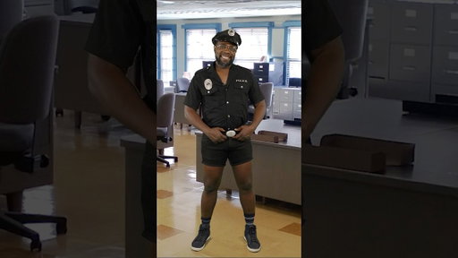 La police est sexy, les règles d'Halloween