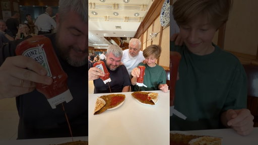 Authentic Lahmacun Only in Turkiye ​⁠@cookingwithkian ​⁠@GoTürkiye ​⁠@TurkishAirlines