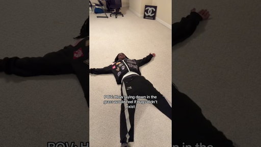 How laying in the grass would feel if bugs didn’t exist #youtubeshorts #relatable