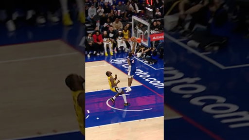 Tyrese Maxey Steal and Slam 💥