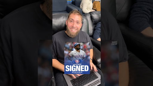 Phillies Sign Adolis Garcia