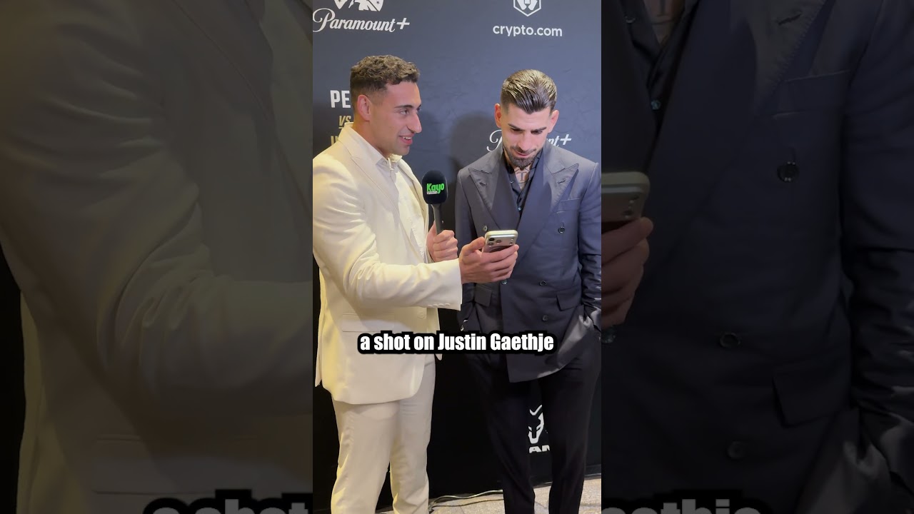 Ilia reacts to Neon landing a shot on Justin Gaethje 😭👀#ufc #mma #iliatopuria
