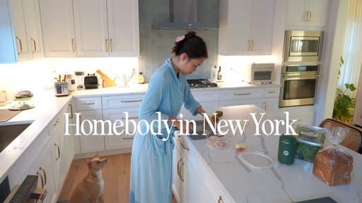 Homebody in New York | Hungry 24/7 and eating at all hours of the day because I can't fix my jet lag