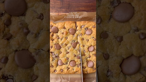 Chocolate chips cookie bars🤤 #cookies #chocolate #fypage #viral #baking #shortsfeed #recipe