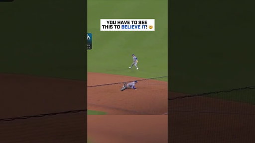 This Play By Nico Hoerner Is CRAZY! 🤯