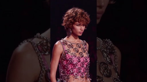 Mathilda Gvarliani left us in a pink-hued daze.