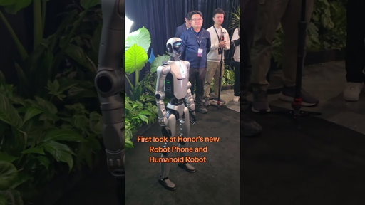 Wow! we got a first look at Honor's new Humanoid Robot and the Robot Phone today.
