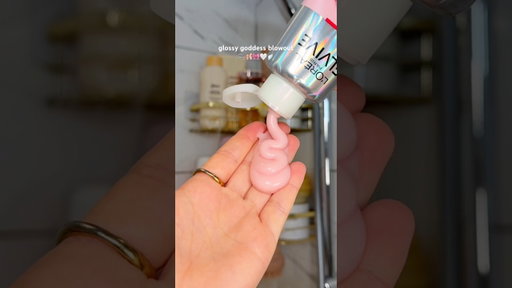 glossy goddess blowout 🩰🤍🪽 #haircare #haircareroutine #hairstyle #hairtransformation #asmr