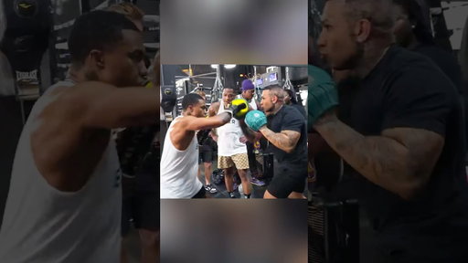 DeenTheGreat Gets SCHOOLED By 4x World Champ Adrien Broner 🤯