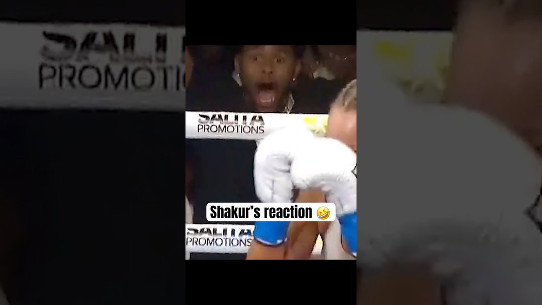 Claressa Shields' left hook had Shakur stunned 😂