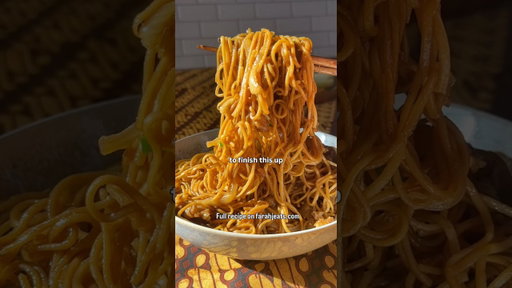 The easiest stir fried noodles! So good! Just 15 minutes.