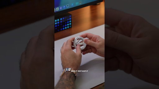 This Tiny AI Pin Might Replace Your Notes Forever #shorts