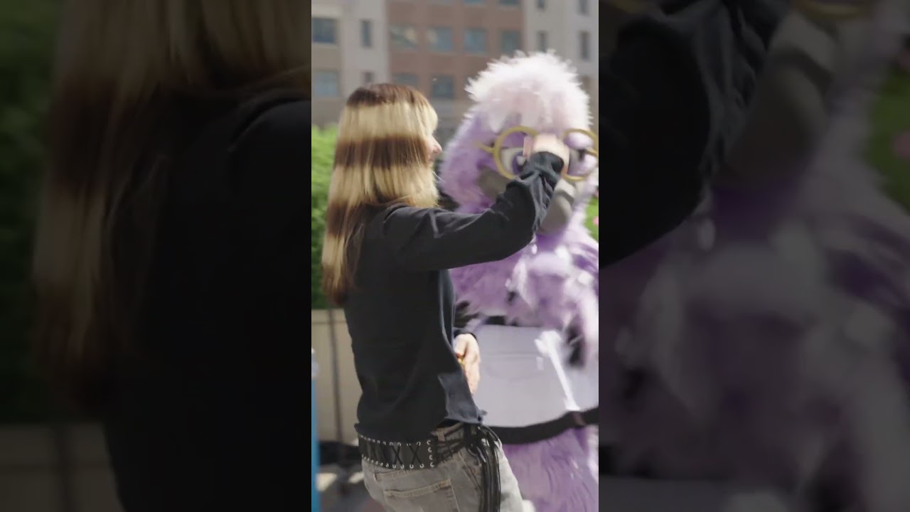 A Golden celebration for a golden girl ✨ Honored to celebrate Alysa Liu at today's rally in Oakland.