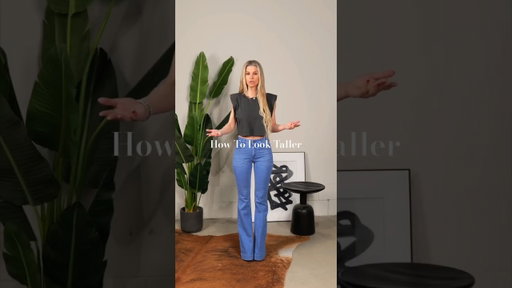 Look taller on a budget! Shop my style in my bio 🛍️  #fashion #styletips #style #petitestyle