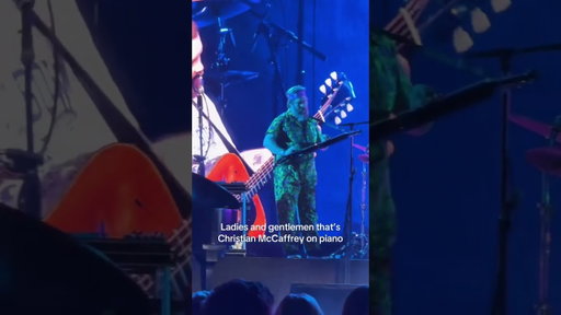 Christian McCaffrey Played The ENTIRE Set At Zach Bryan’s Super Bowl Show 🎹 🤯 #SuperBowl #Shorts