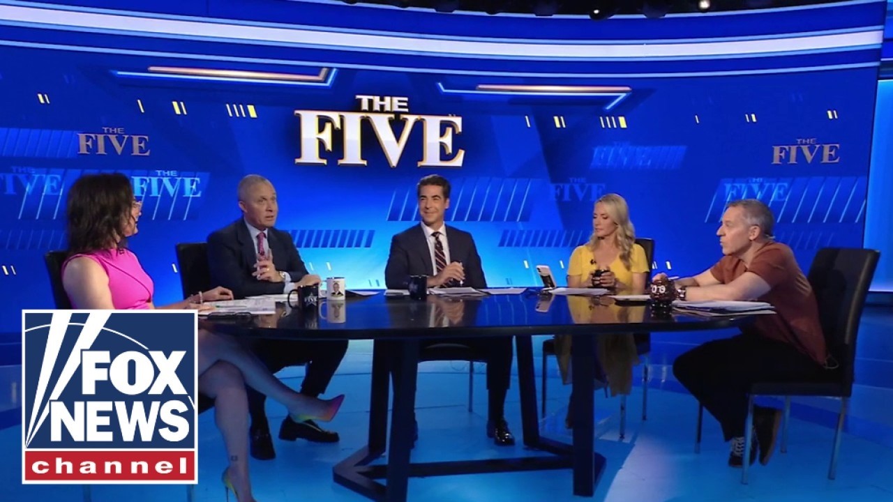'The Five': They're NOT feeling patriotic...