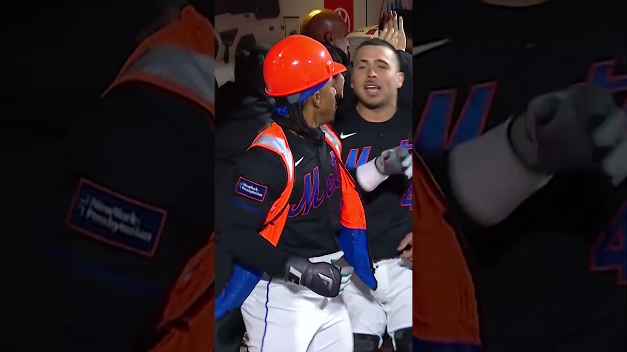 Francisco Lindor and the Mets have a new home run celebration 👀👷‍♂️ #mlb #baseball #sports