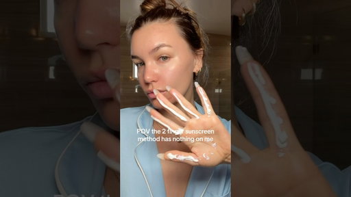 not playing about aging so 5 fingers it is ☀️🧴 #spf #sunscreenisimportant #spf50 #sunscreentips