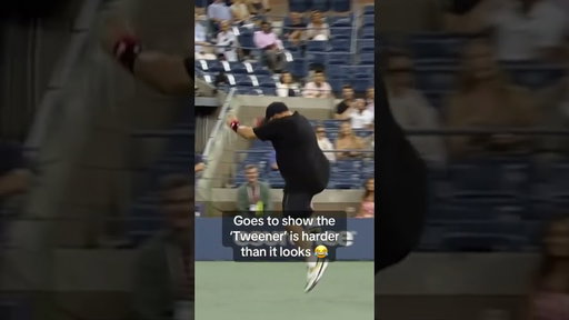 When Kevin James nearly took out a lines judge 😂 (via @usopen/TT)