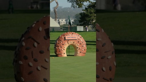 Breakfast Ball challenge: Sink the putt and get free bagels for a year ⛳