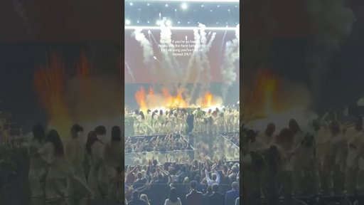 We see you Warren 🔥 performance! Go off! #vmas2025 #mtvvmas #bucketlist #travelandpopculture