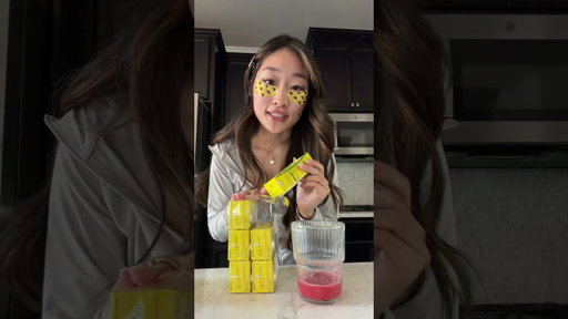 how to make a fresh strawberry banana matcha! #matcharecipes #matcha #bananamatcha #strawberry