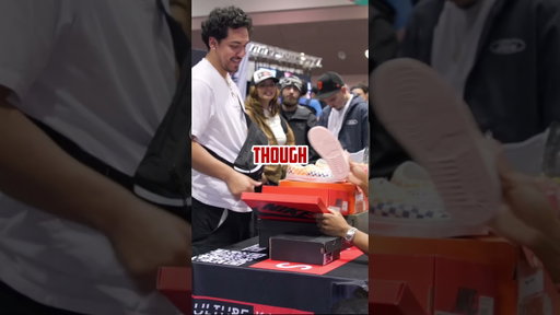 $2,500⁉️⁉️⁉️ #culturekicks #sneakers #sneakerhead #mysterybox #scammer #shoecollector