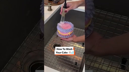 How to wash your cake 🎂💦 #cakeorfake #baking #bakinghacks