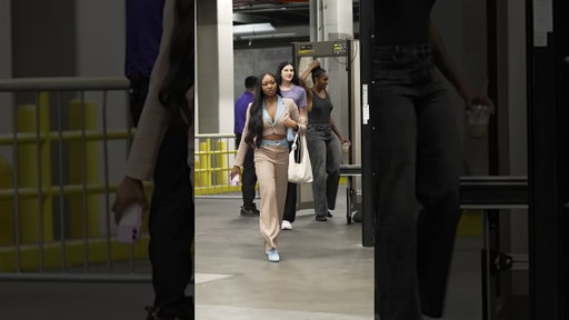 The Aces arrive for Game 3 of the #WNBAFinals presented by @youtubetv! 🤩