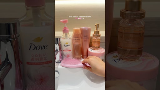 #shower #showertok #hairwash #hairtok #showerroutine #haircare #haircareroutine #hairwashing
