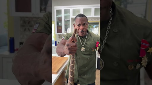 Nobody Bites the Chef 😭 @ChefRush @albert_cancook #snake #comdy