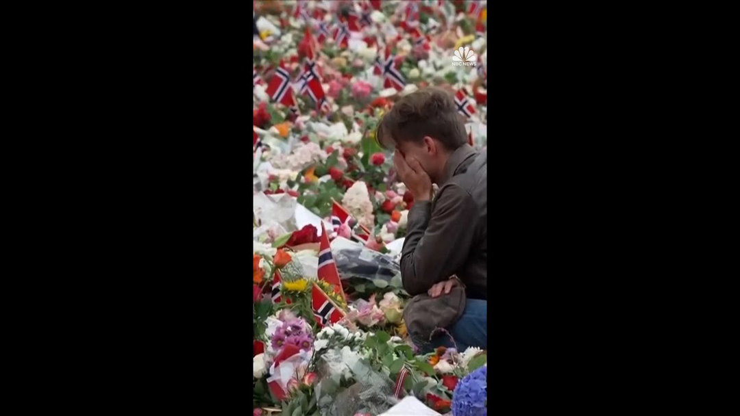 Mourners gather in Oslo to pay respects to King Harald V