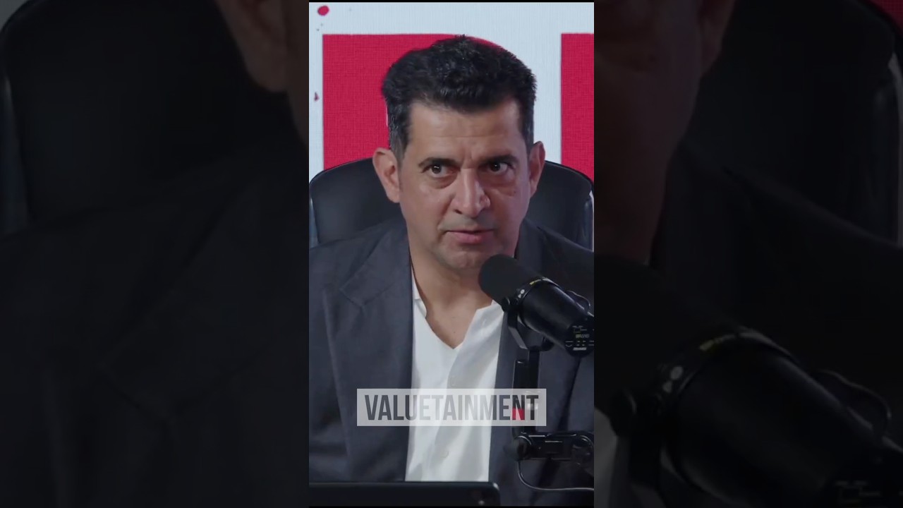 Hillary Clinton Blasts Trump On World Stage At Munich Summit