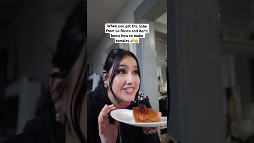 When you get the baby from La Rosca and don’t know how to make tamales 🫔🤣 #larosca #rosca #comedy