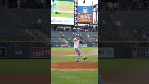 Don’t think cowboy boots belong on the pitcher’s mound 😂 #dustinlynch