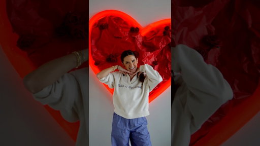 Galentine’s Day Photo Backdrop DIY