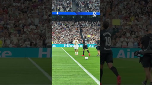 🏆🇪🇸 World Cup winners Cucurella & Oyarzabal receive EPIC Bernabéu tribute!