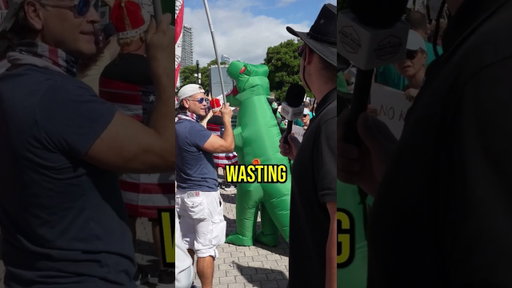 Trolling liberals at the no kings protest in Miami, Florida 😂#shorts