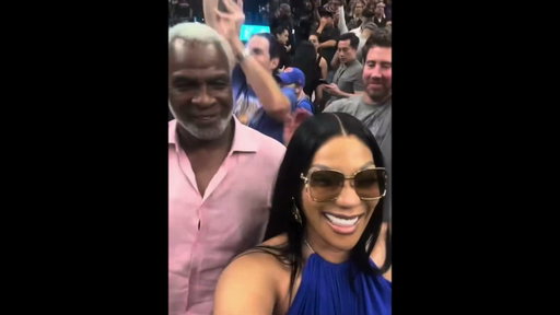 Charles Oakley Celebrates The Knicks Championship!