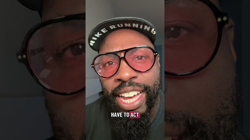 I WONDER WHY…🤔 #darrenharriott #comedy #heatwave #britishhumor #fyp